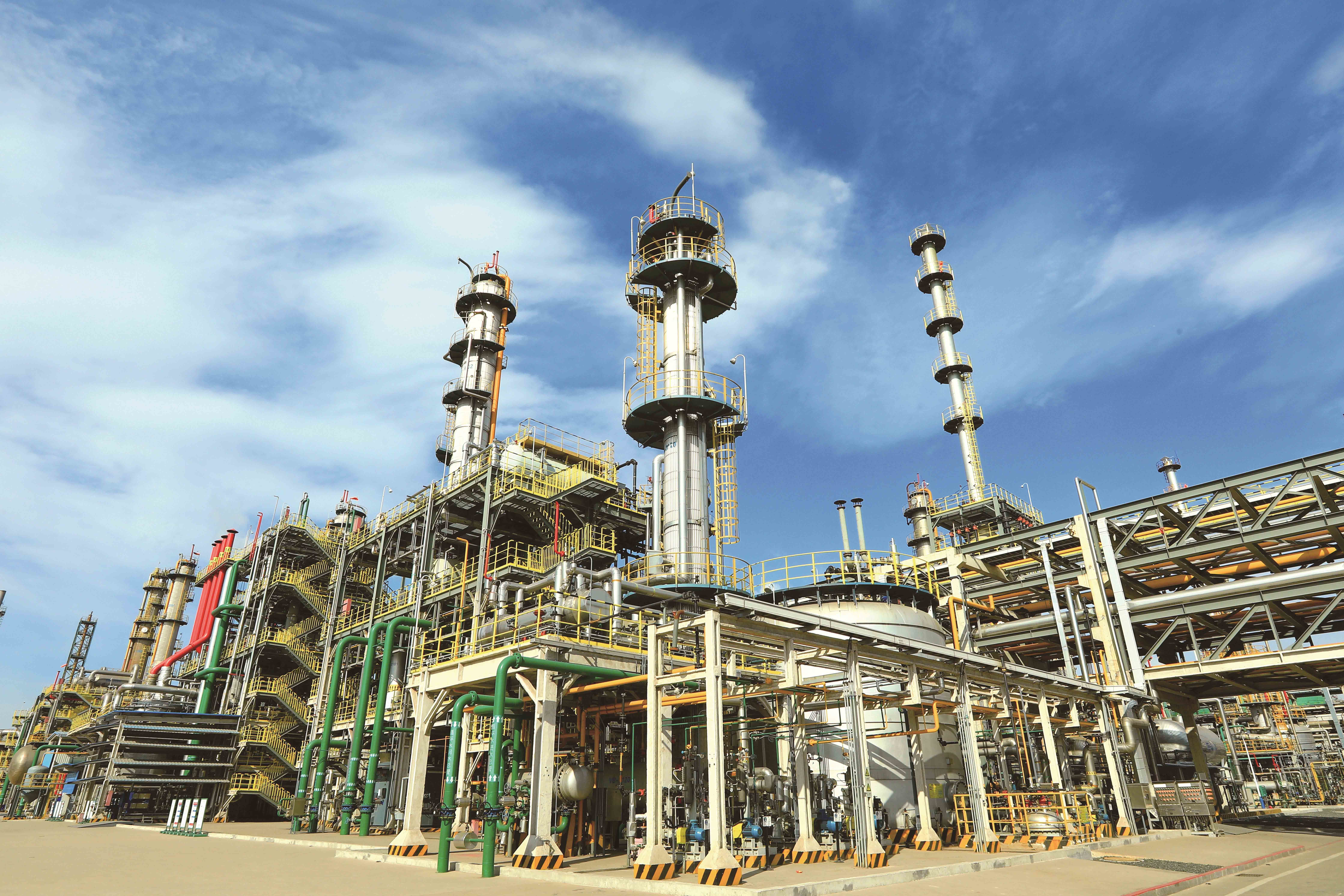 海灣化(hua)學獲評(ping)區民兵(bīng)工作先(xian)進單位(wèi)